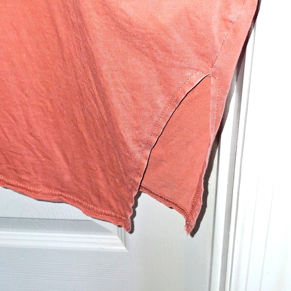 Easel Drop Shoulder Raw Edged T-shirt - Picture 6 of 12